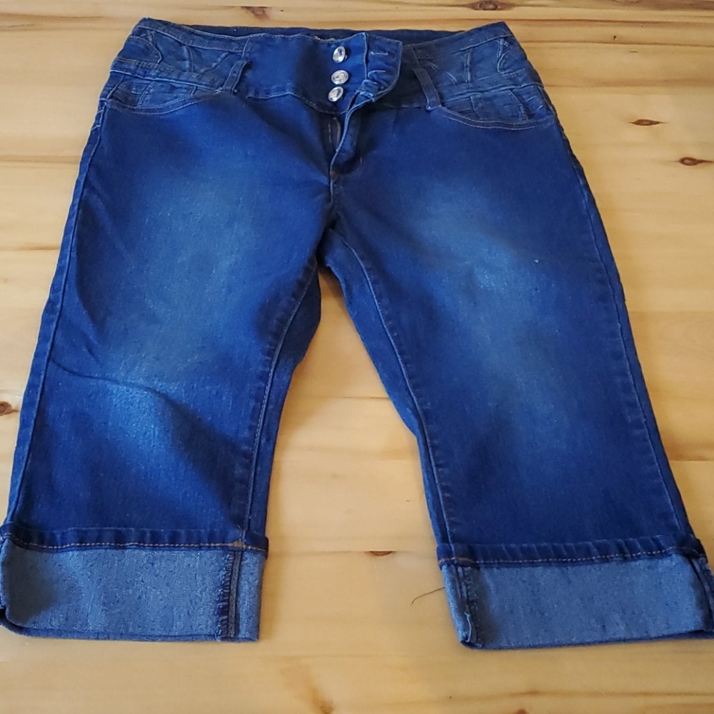 Juniors Jean Capris